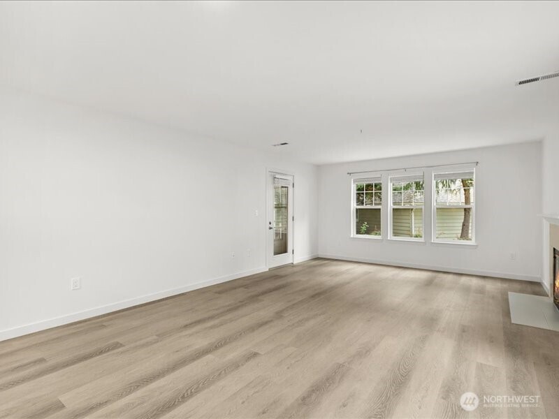 4133 224th Lane SE Unit: 112