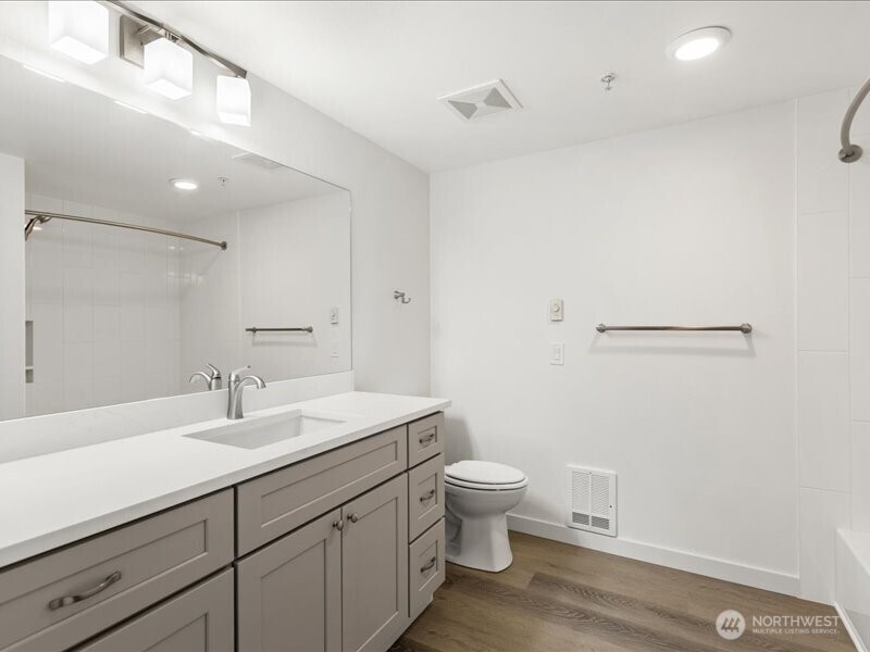 4133 224th Lane SE Unit: 112