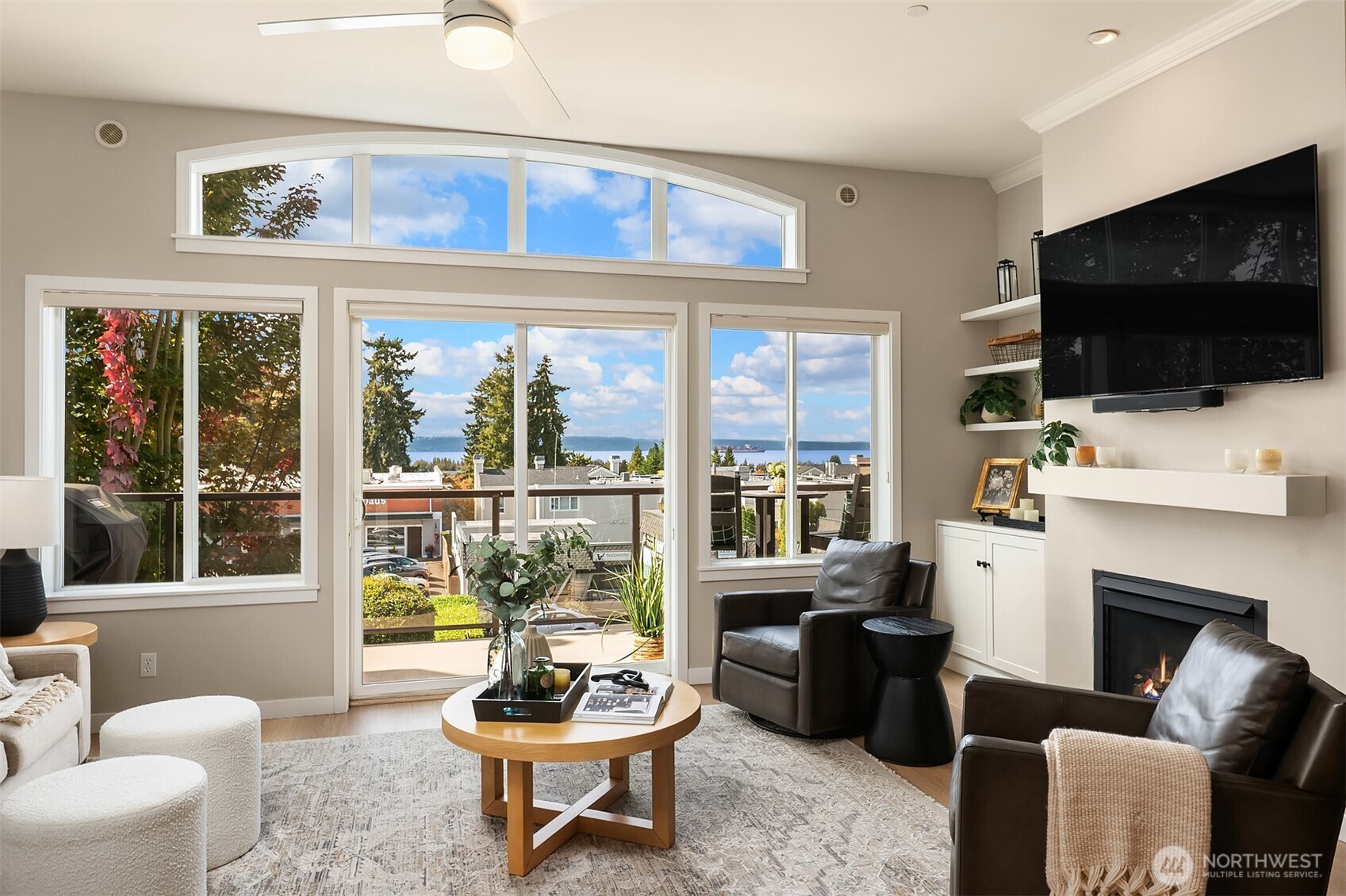 505 5th Avenue S Unit: 305