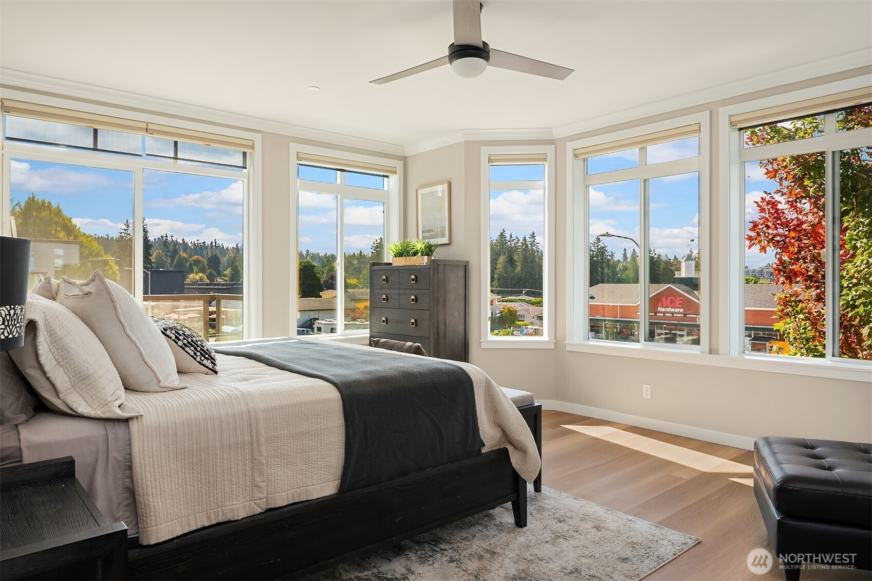505 5th Avenue S Unit: 305