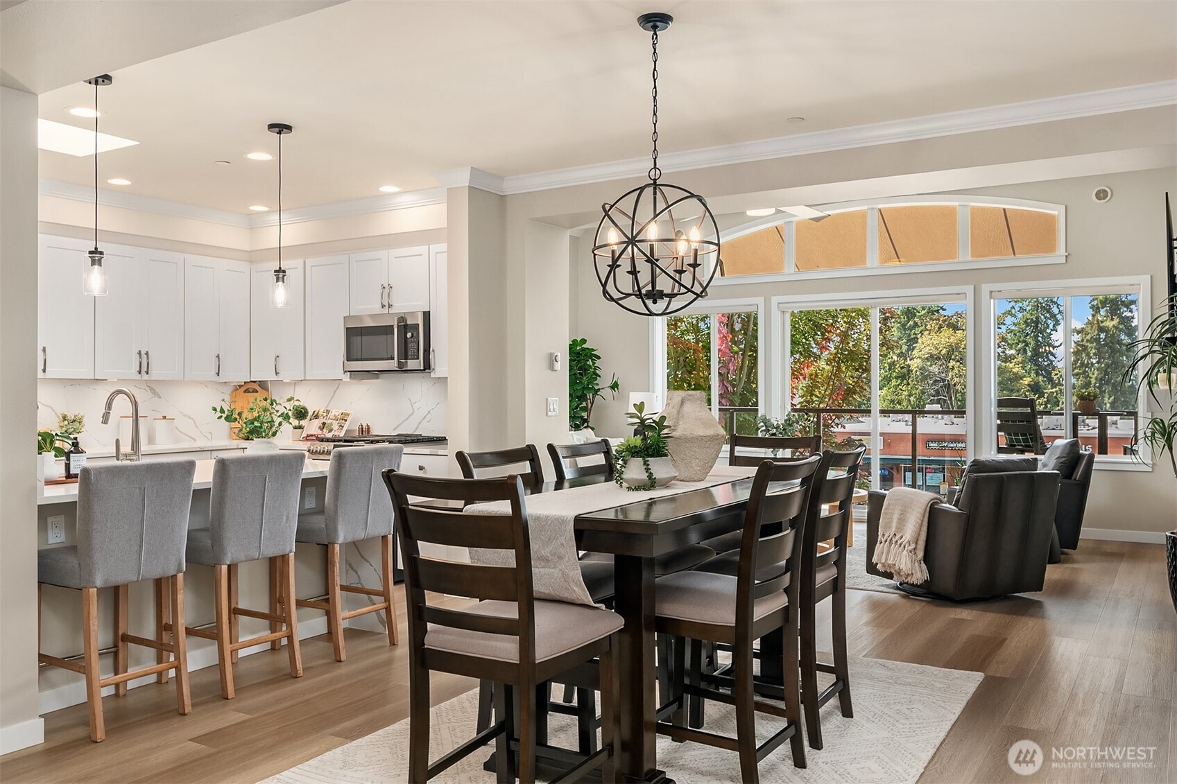 505 5th Avenue S Unit: 305