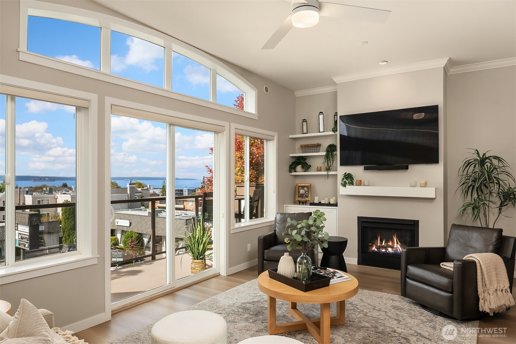 505 5th Avenue S Unit: 305