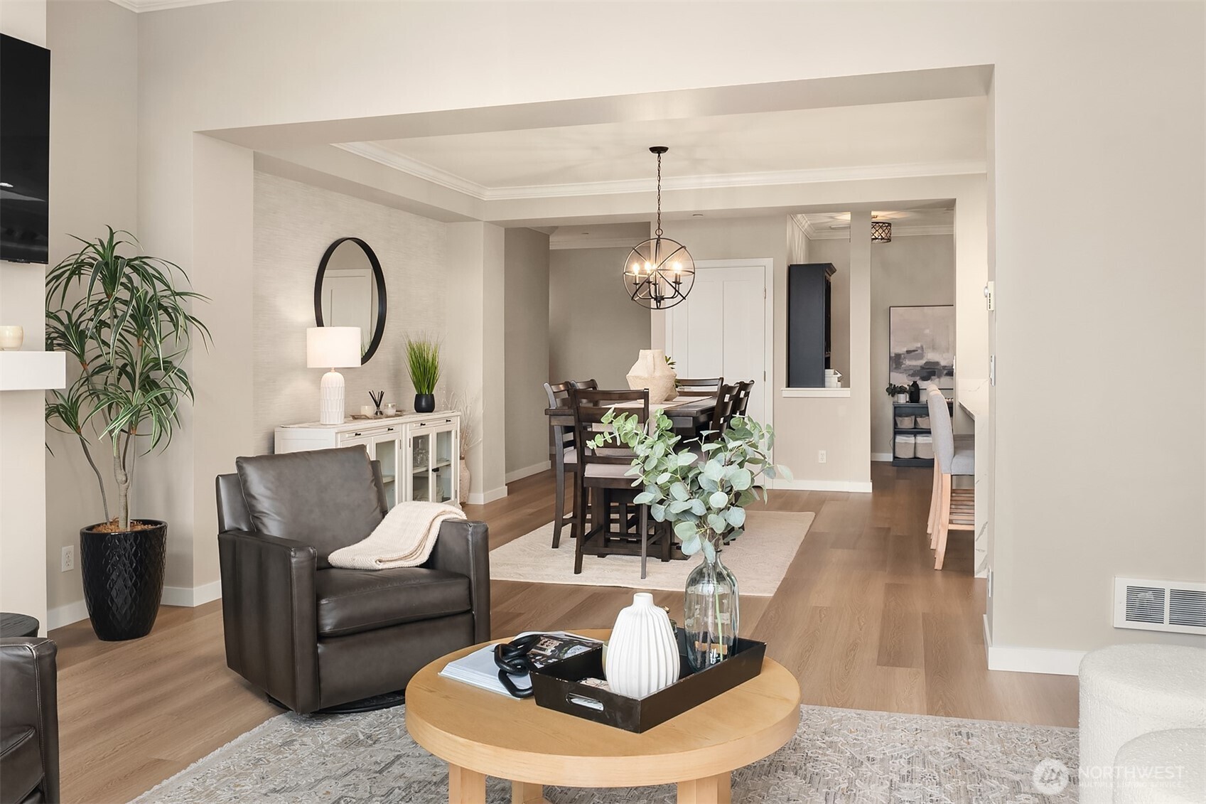 505 5th Avenue S Unit: 305