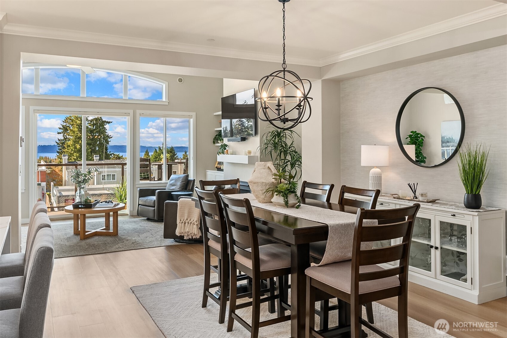 505 5th Avenue S Unit: 305