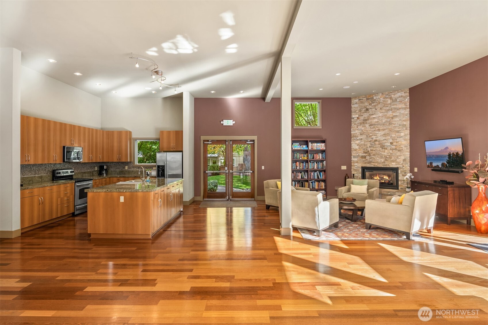 22910 90th Avenue W Unit: D303