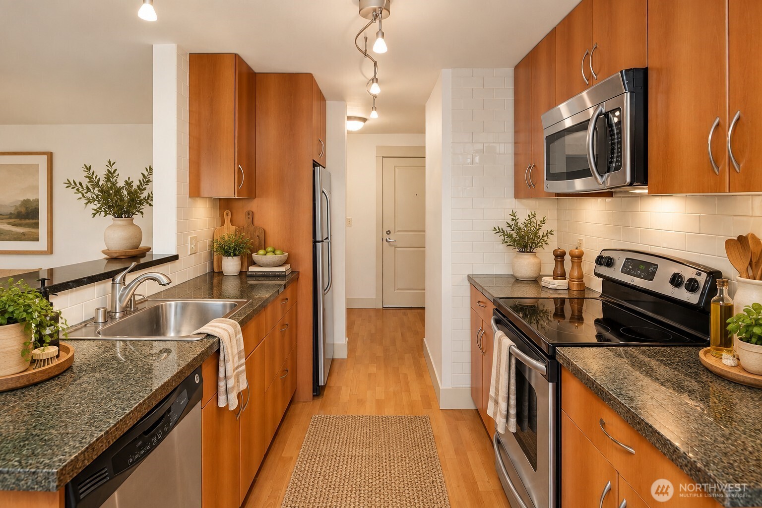 22910 90th Avenue W Unit: D303