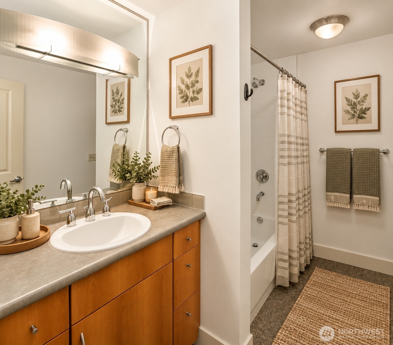 22910 90th Avenue W Unit: D303