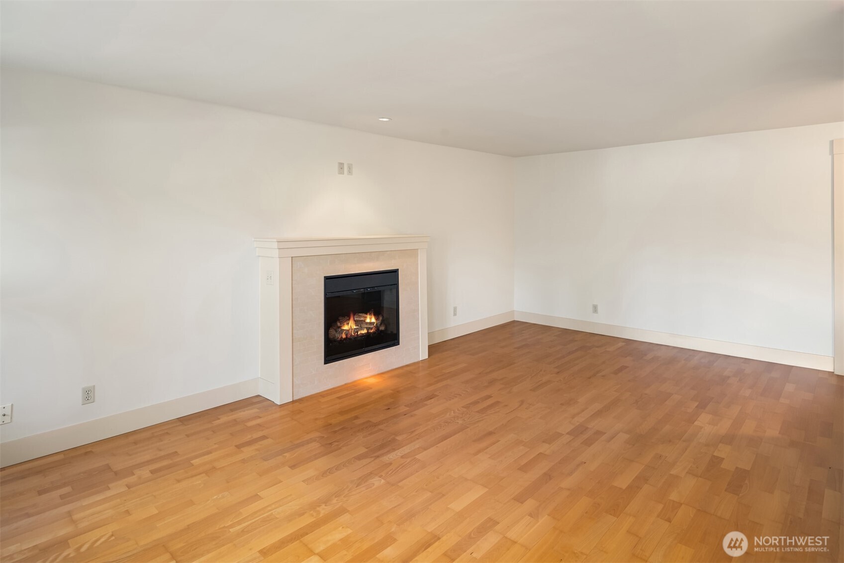22910 90th Avenue W Unit: D303