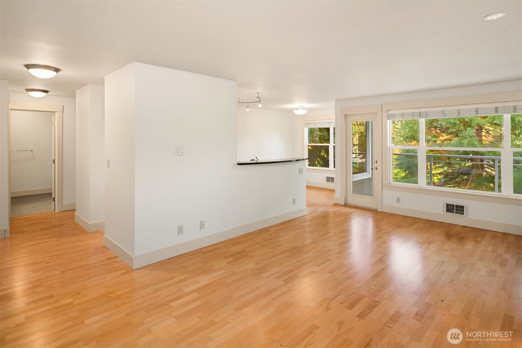 22910 90th Avenue W Unit: D303
