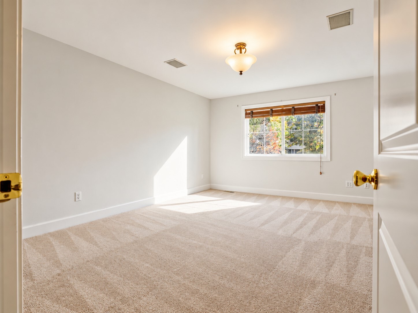 1965 16th Court NE