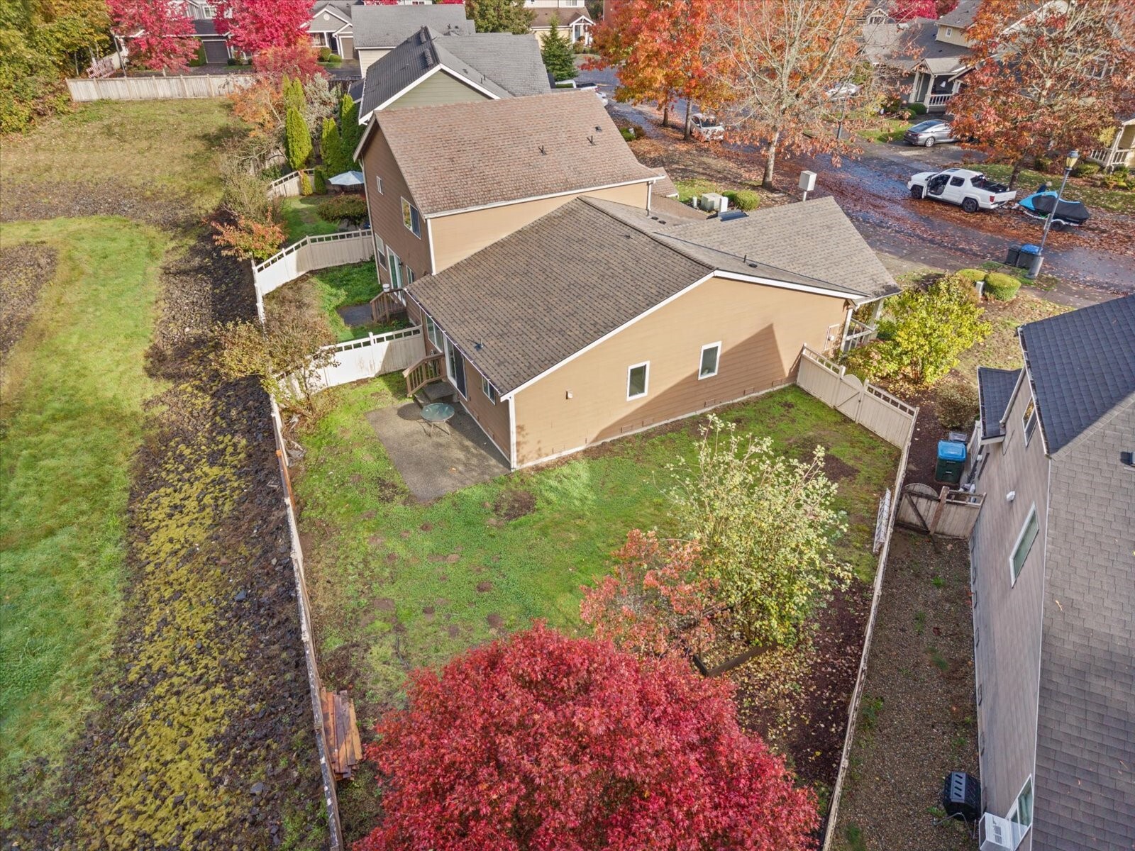 4221 Roxanna Loop SE