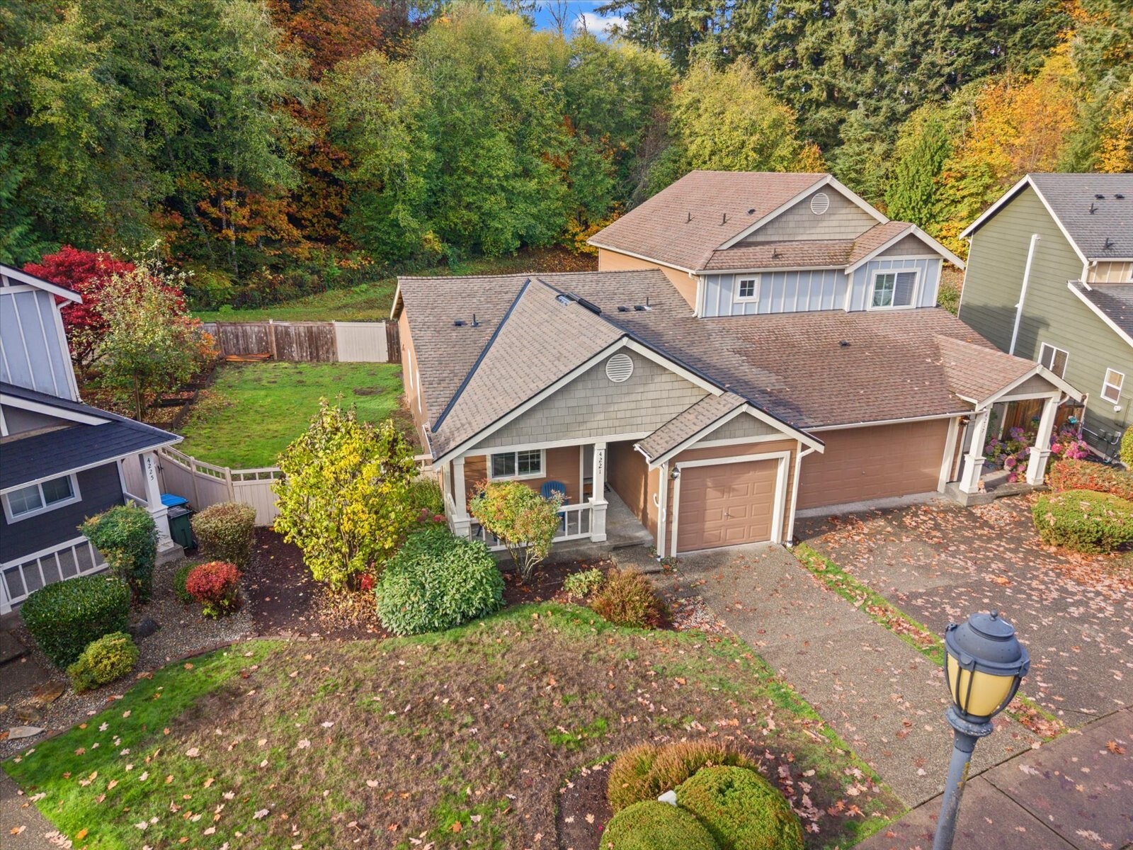 4221 Roxanna Loop SE