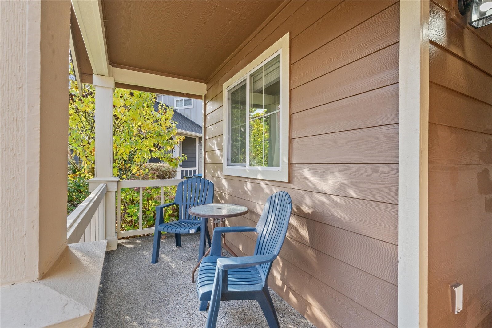 4221 Roxanna Loop SE