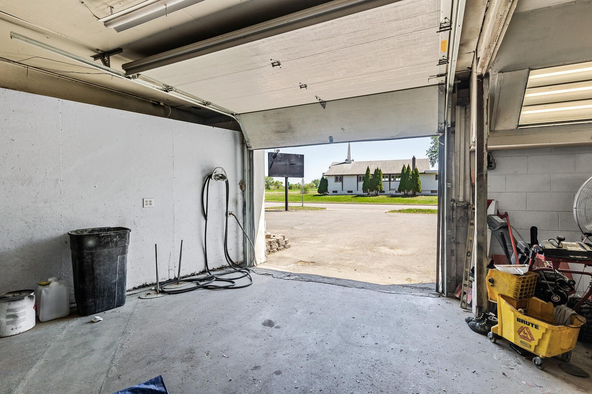 8370 Pierce Street NE