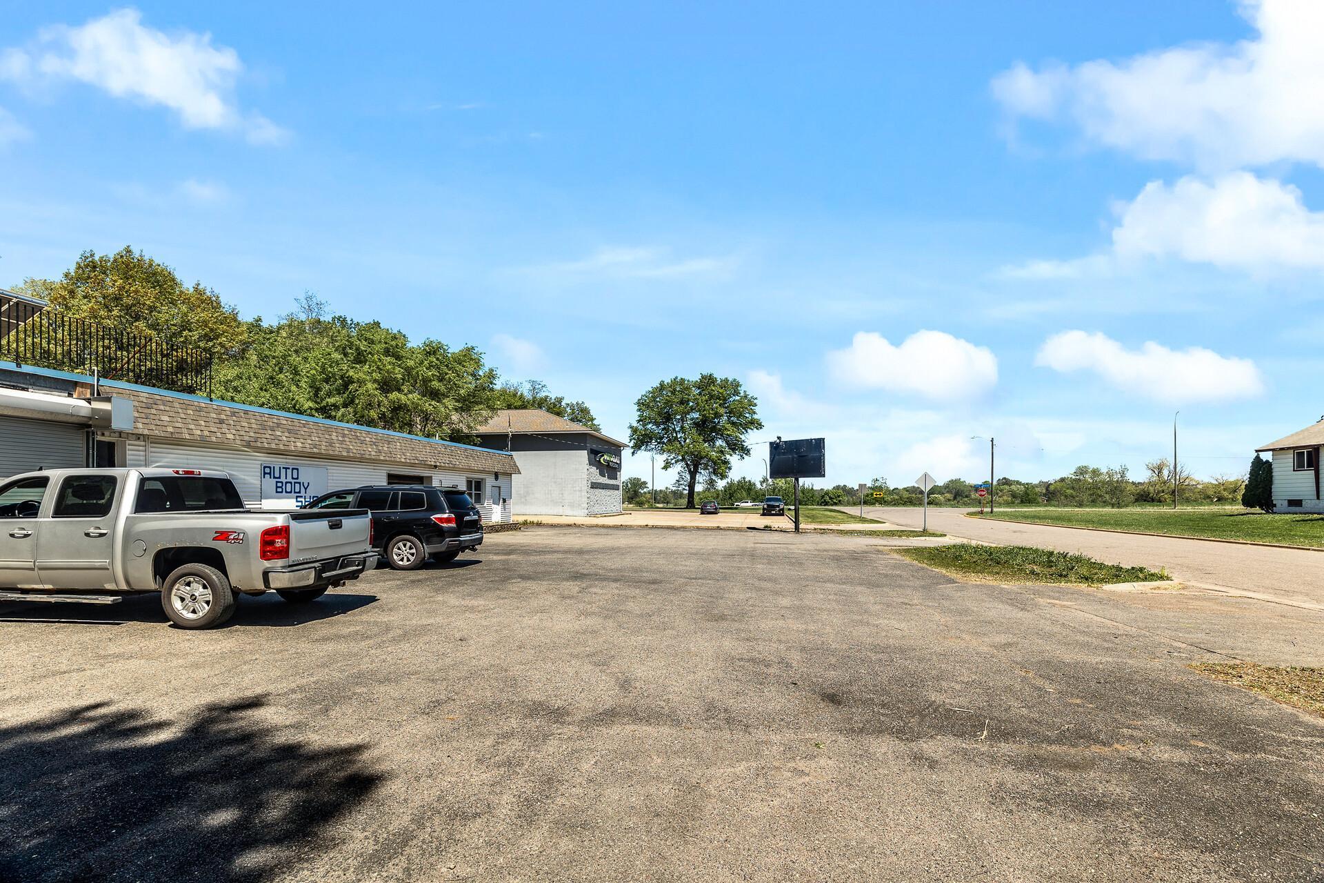 8370 Pierce Street NE