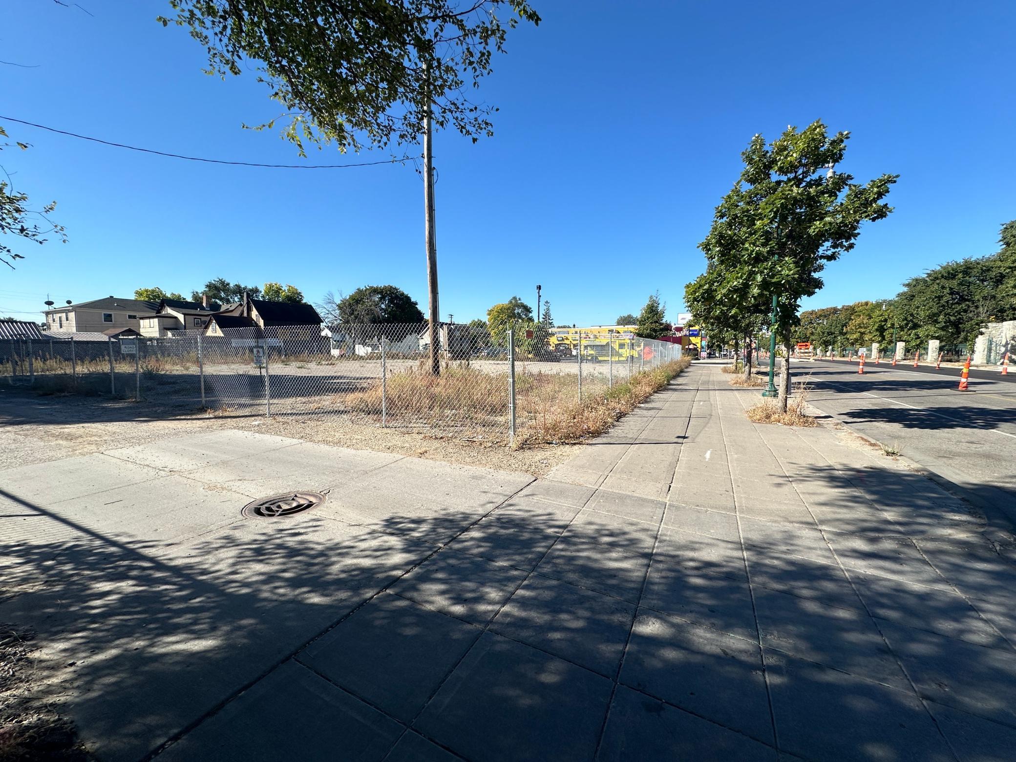 1901 E Lake Street