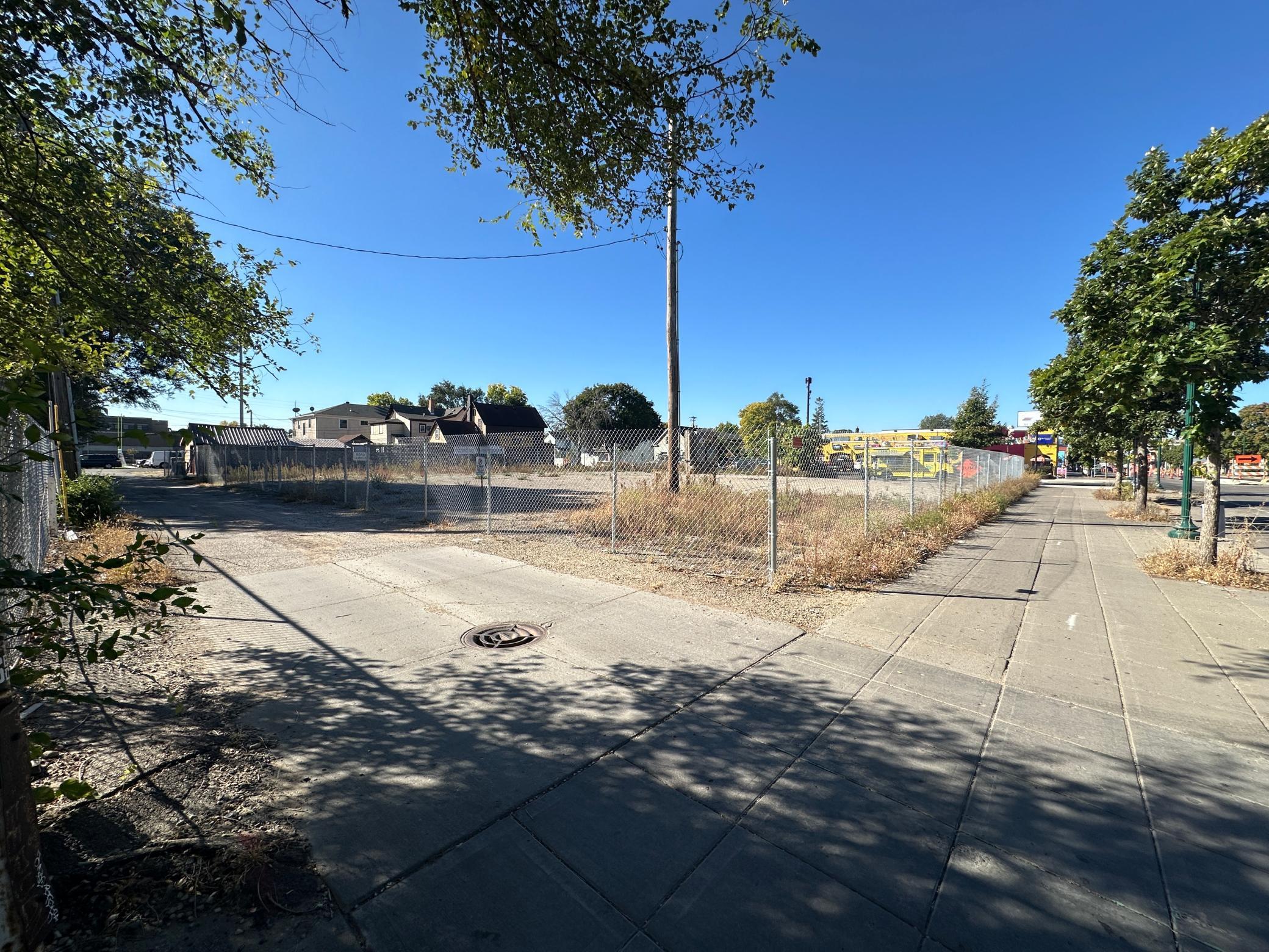 1901 E Lake Street
