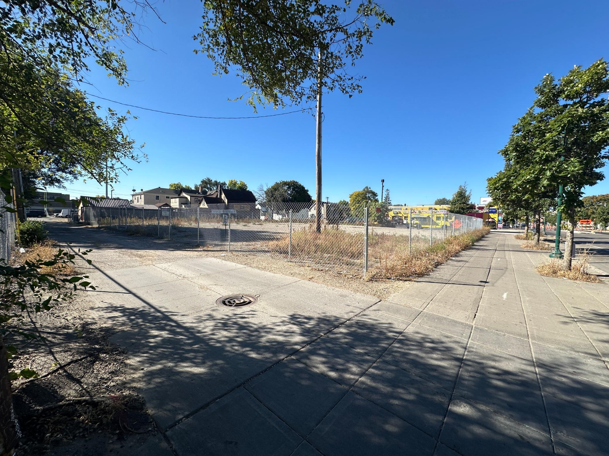 1901 E Lake Street