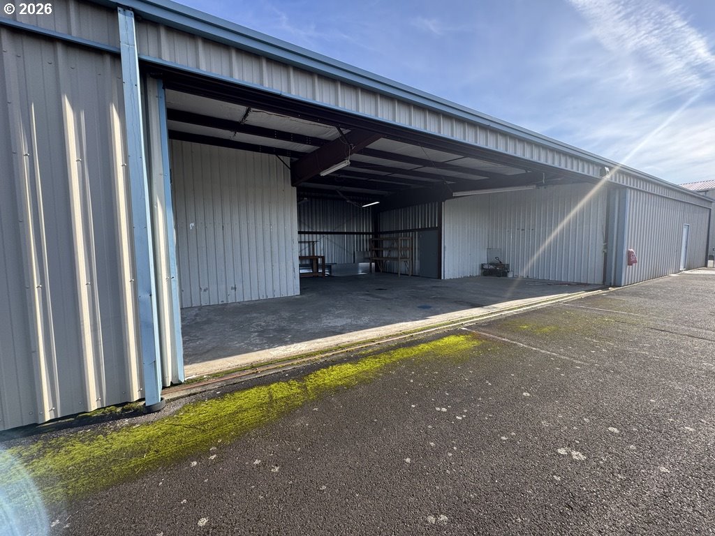 McMinnville Airport D-3, McMinnville Unit: D-3