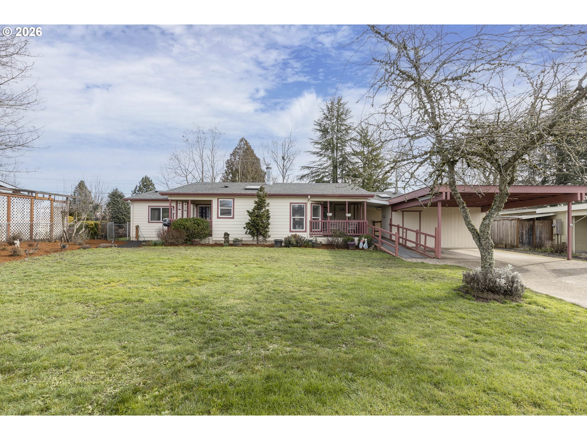 655 NE BURNETT RD 9, McMinnville Unit: 9