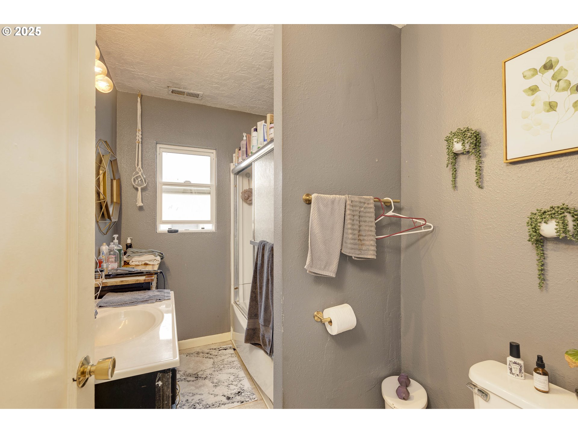 307 SHERMAN ST, Amity