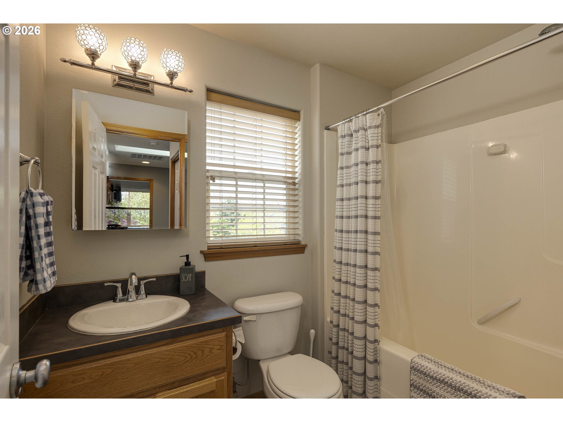 1450 NE KERRY CT, McMinnville