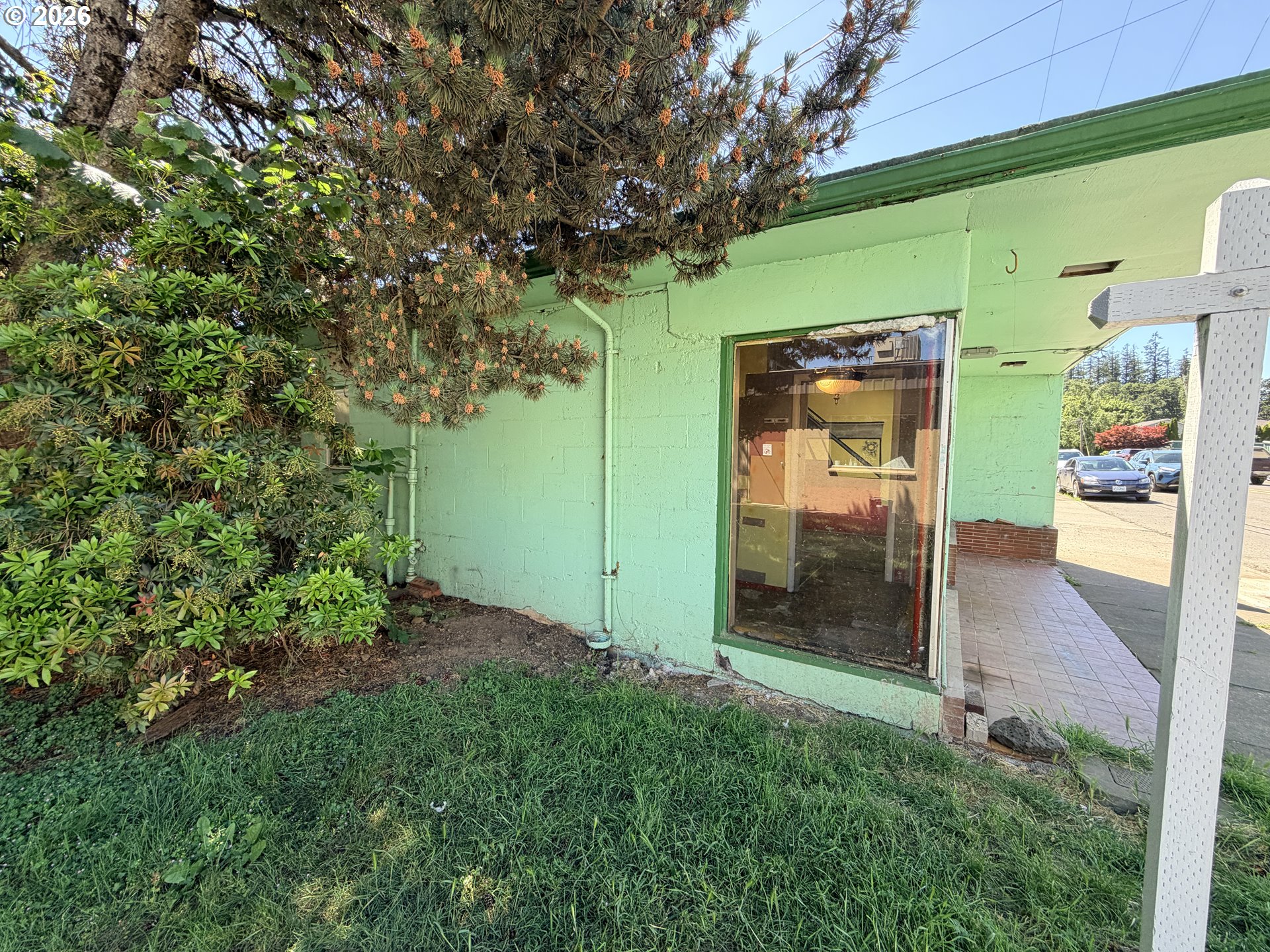 107 5TH ST