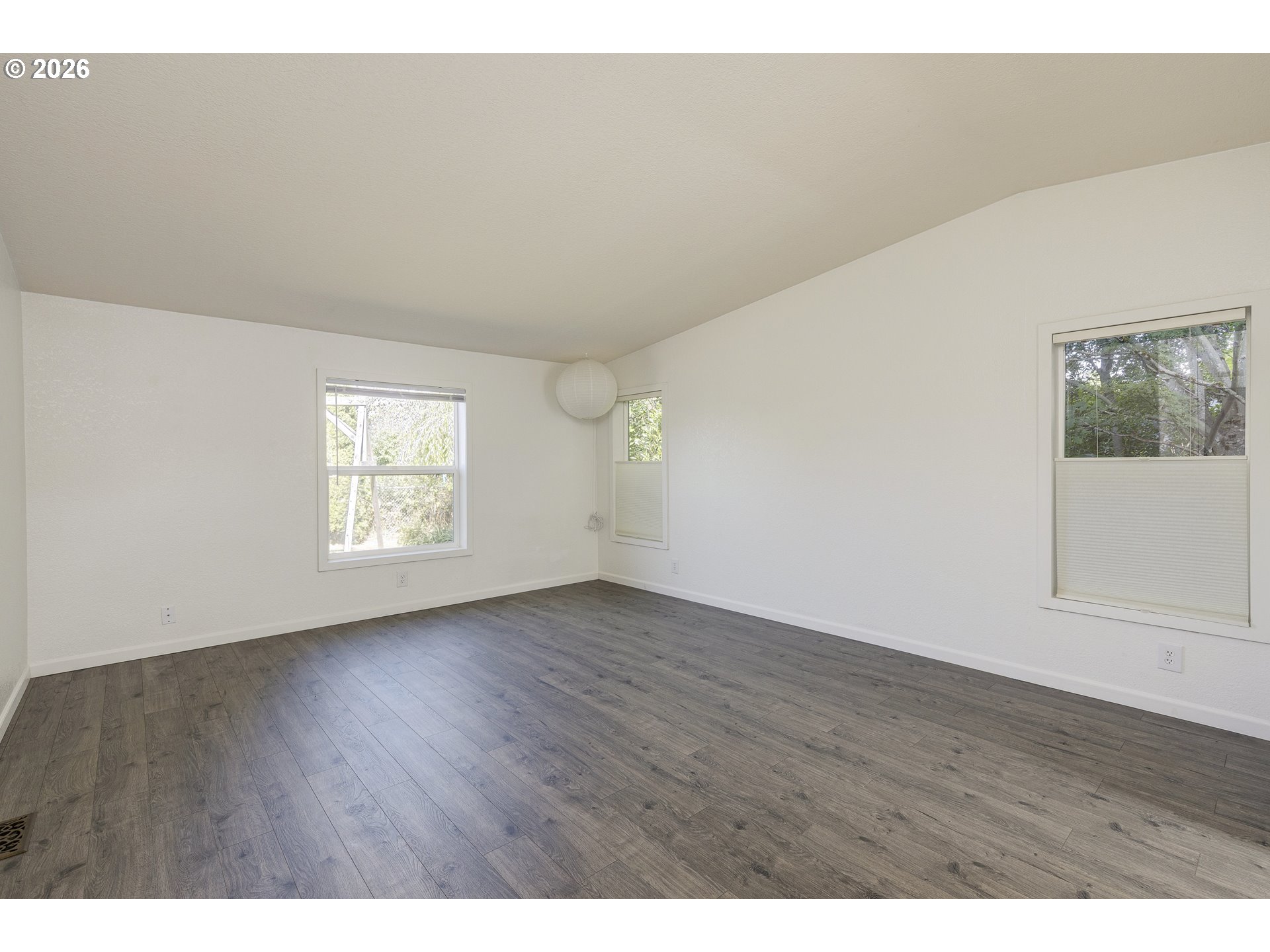1145 SW CYPRESS ST 100, McMinnville Unit: 100