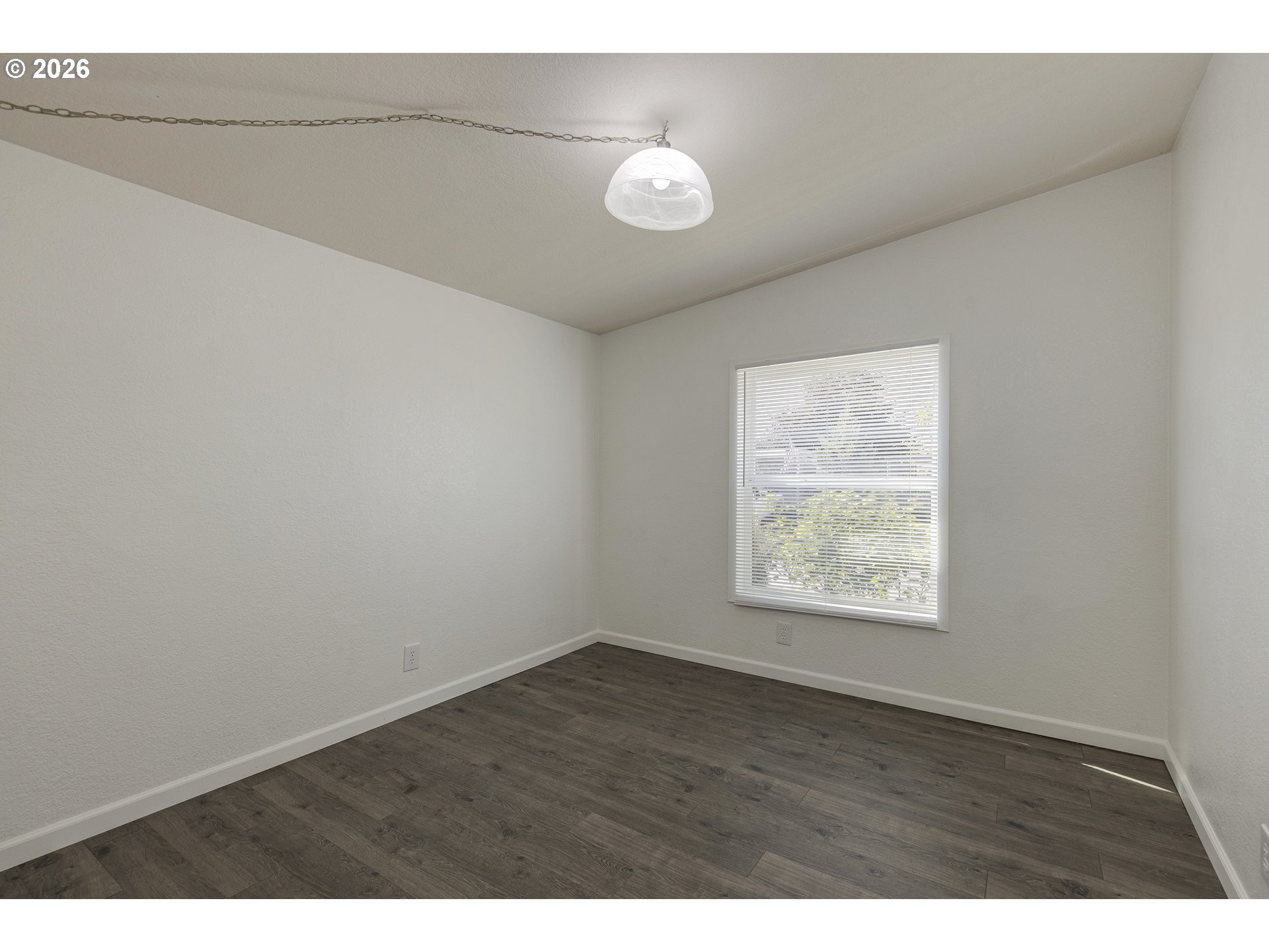1145 SW CYPRESS ST 100, McMinnville Unit: 100