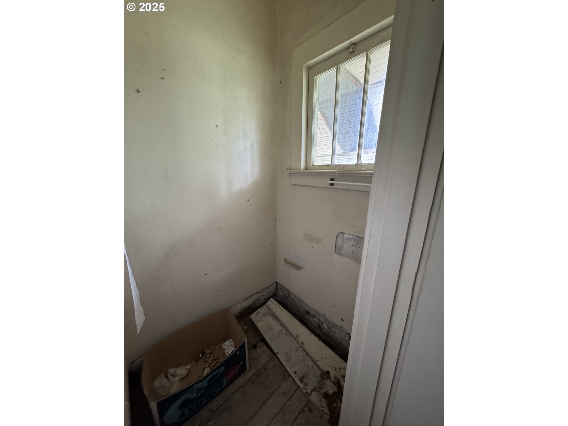 240 SE DAVIS ST, McMinnville