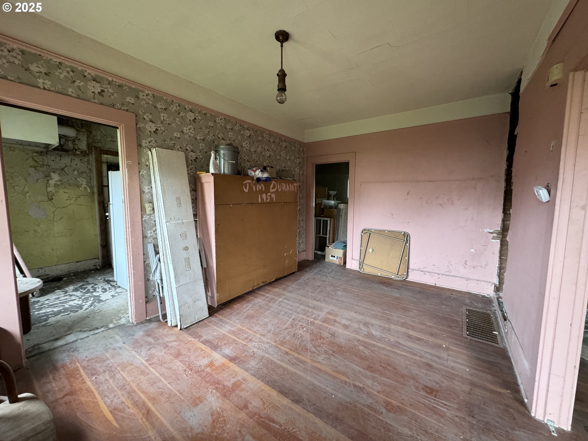 240 SE DAVIS ST, McMinnville