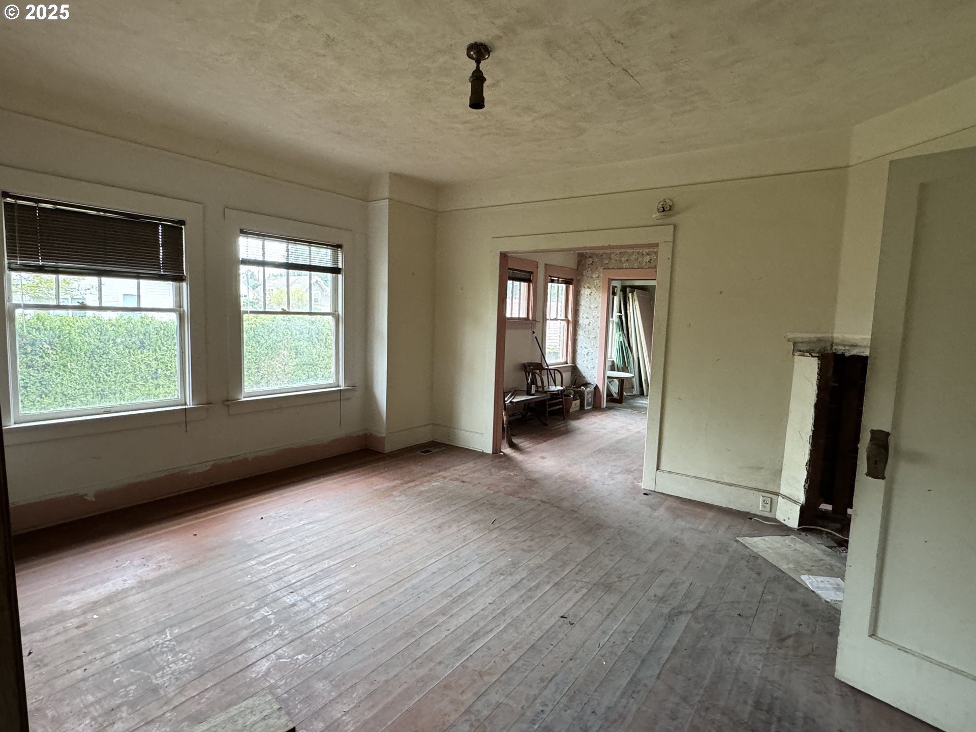 240 SE DAVIS ST, McMinnville