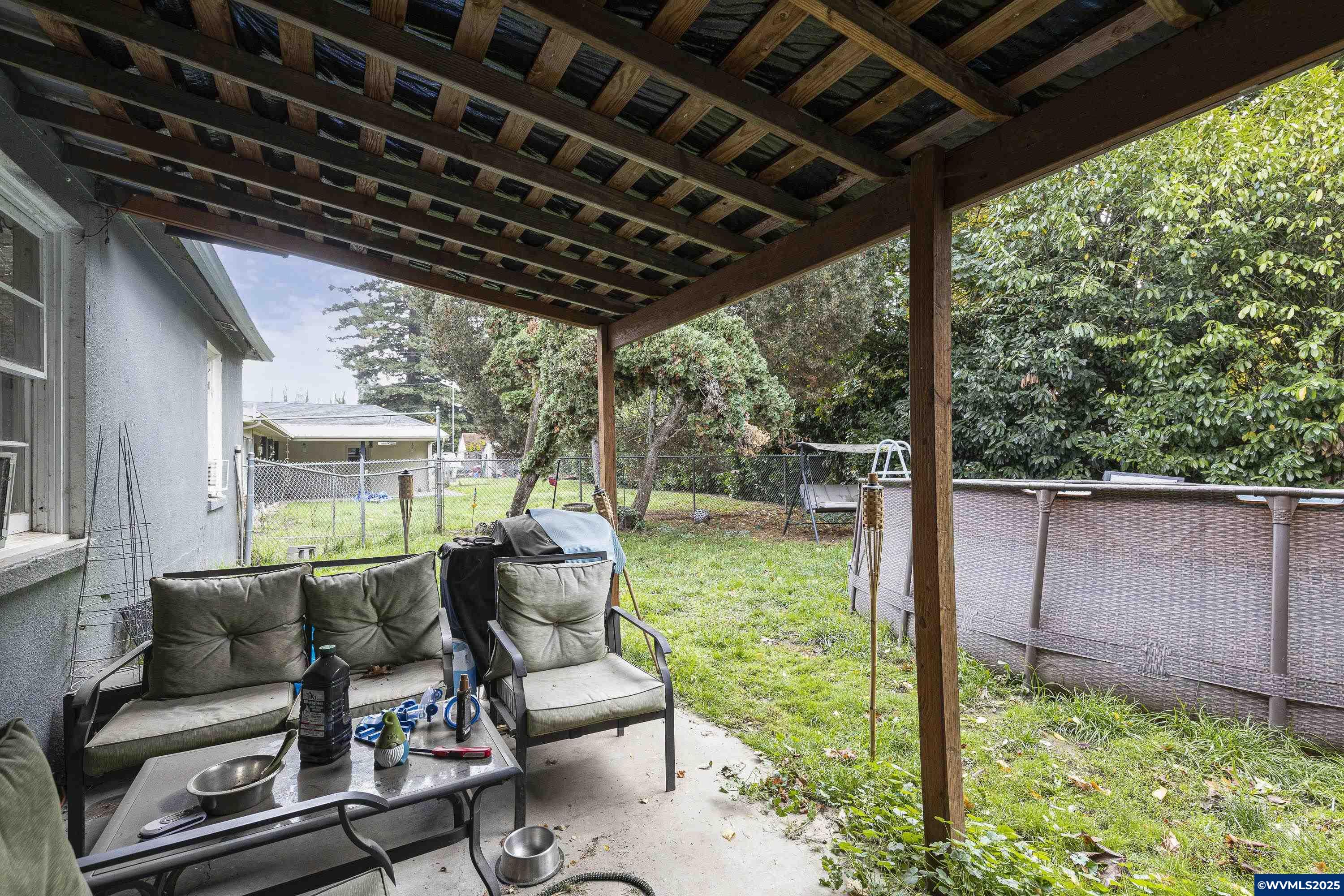 307 Sherman St