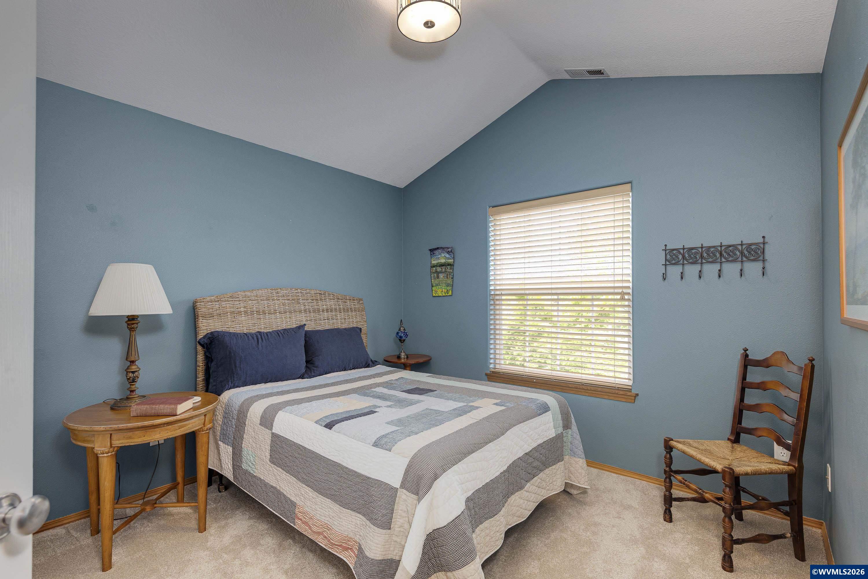 1450 NE Kerry Ct