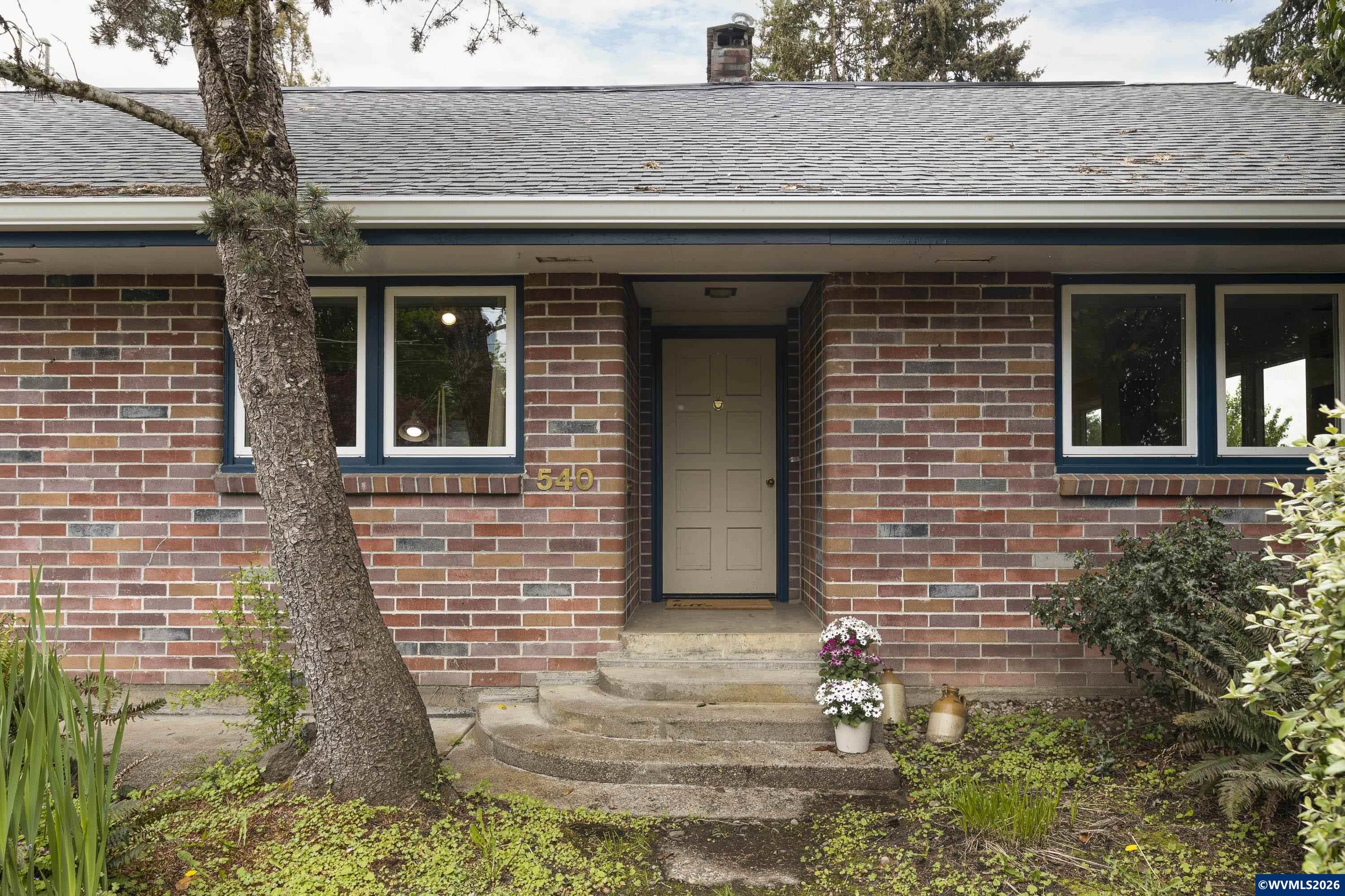 540 NW 9th St