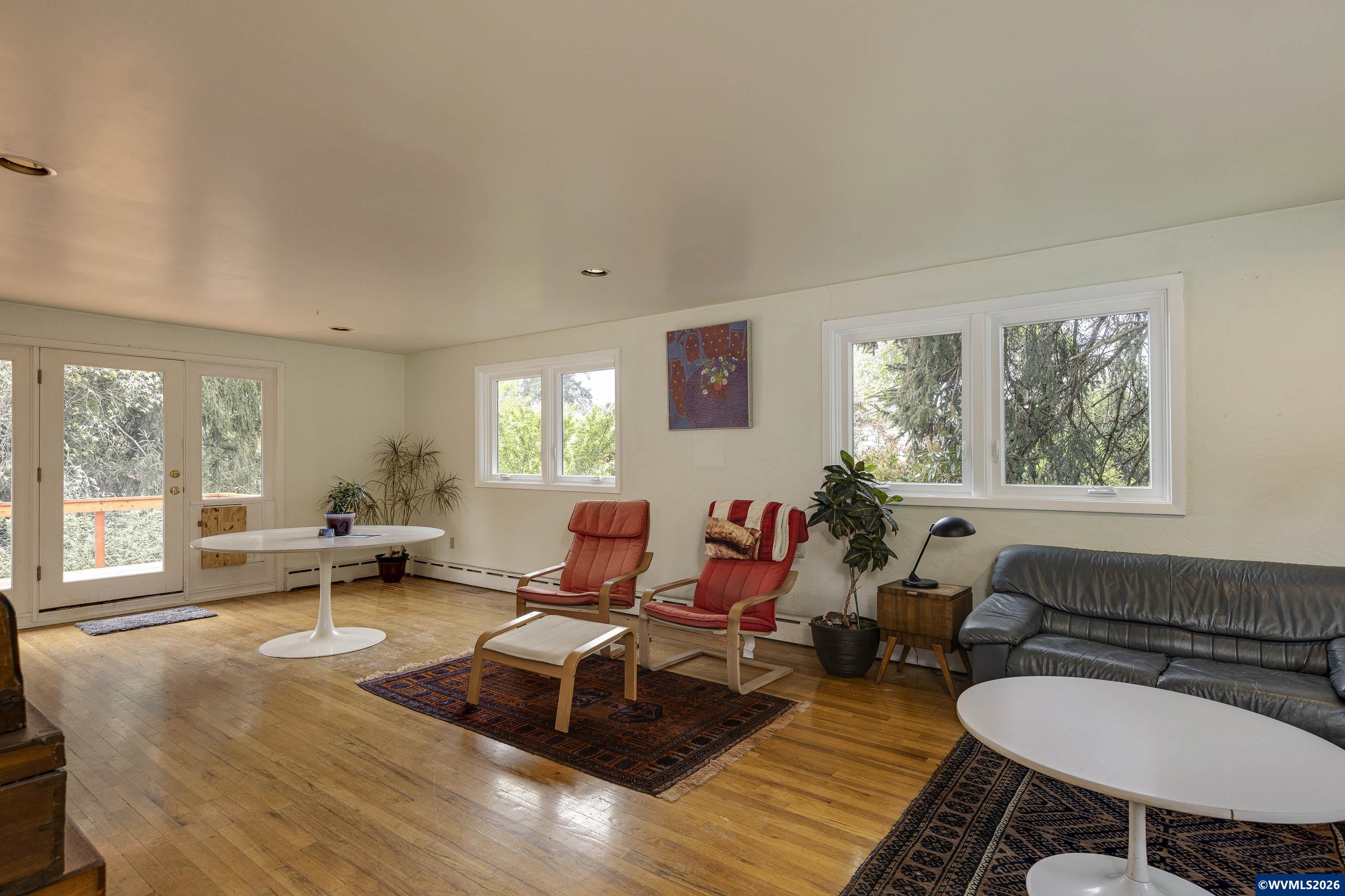 540 NW 9th St
