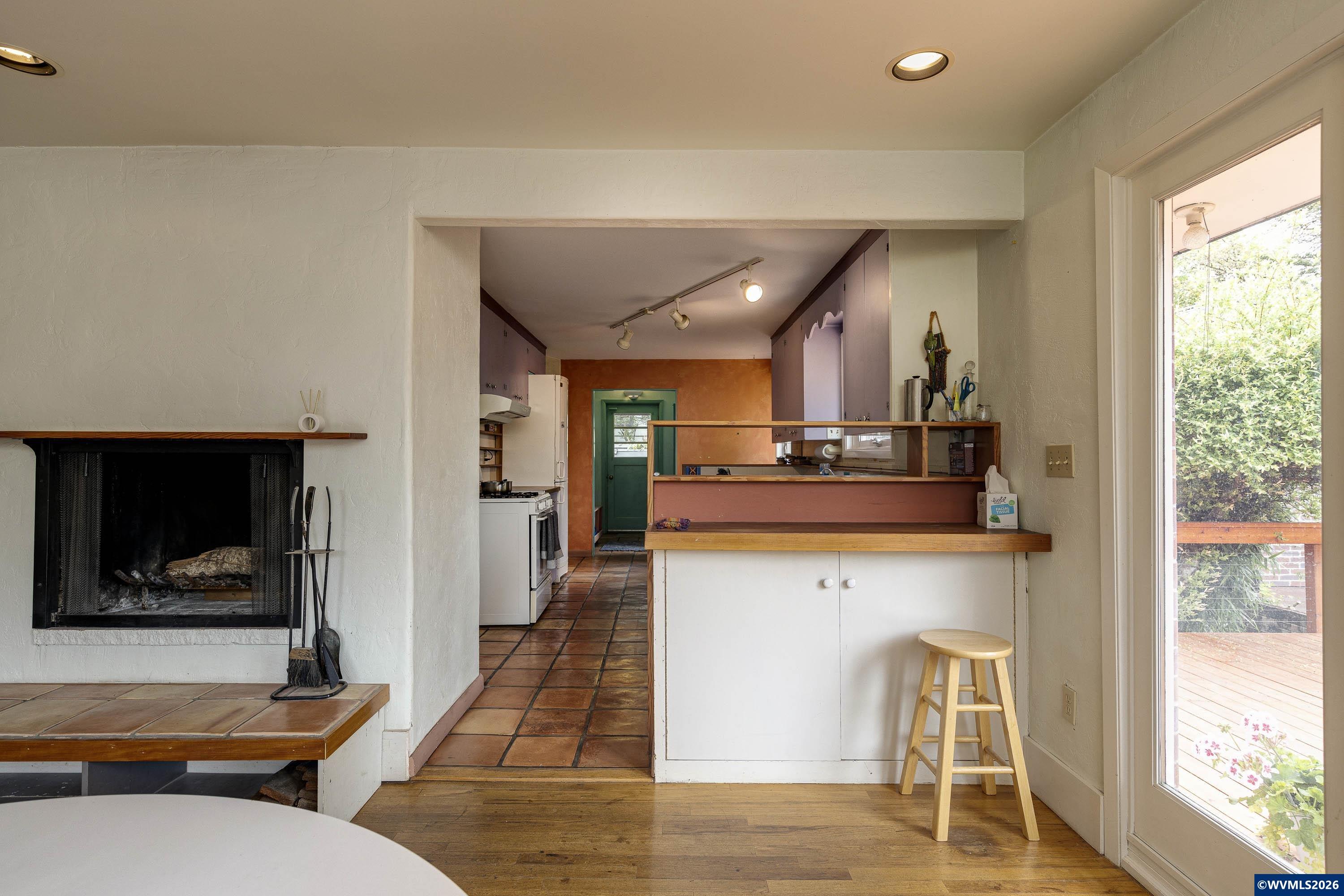 540 NW 9th St