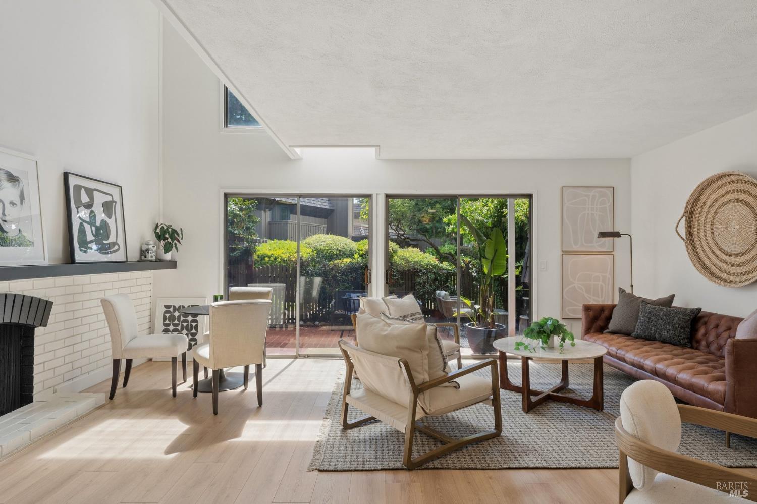 15 Sulgrave Lane