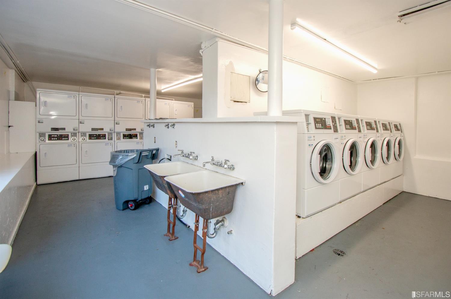 1465 Laguna Street Unit: 2