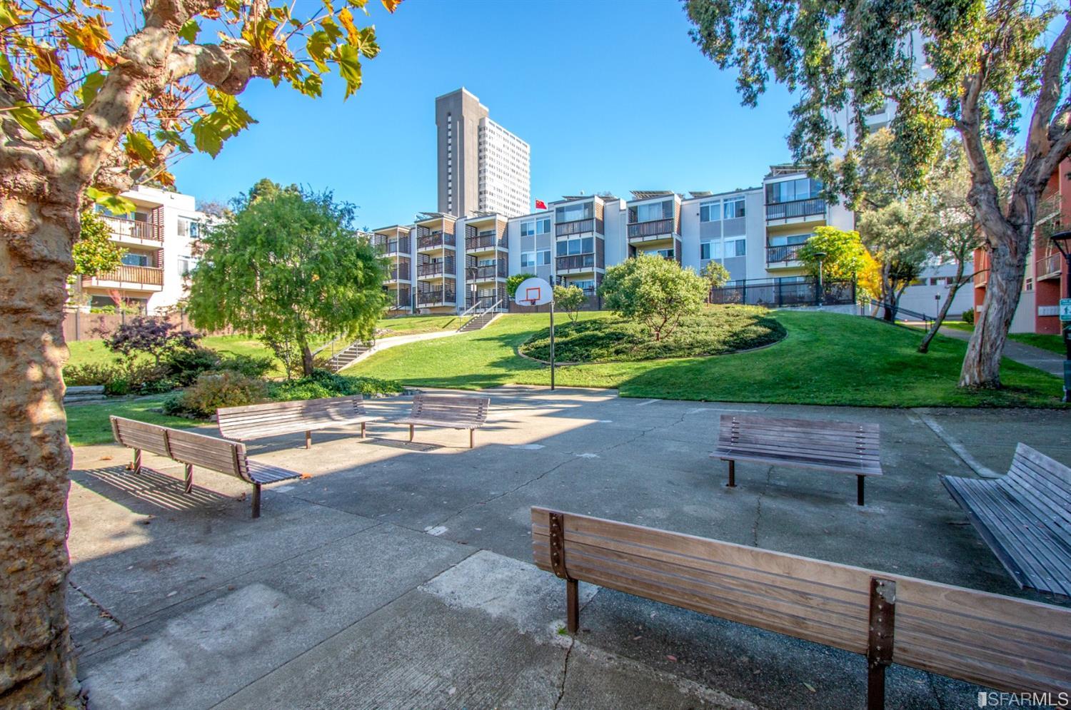 1465 Laguna Street Unit: 2