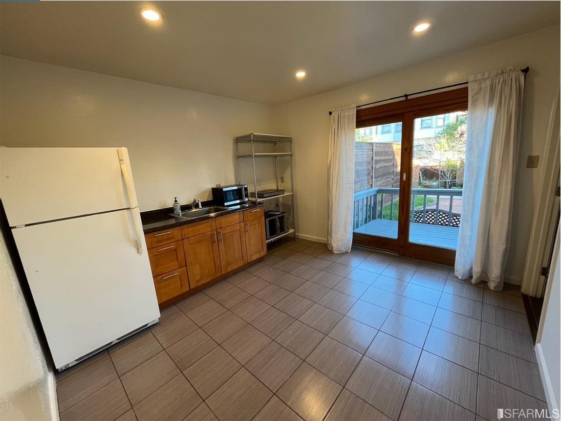 431 Capistrano Avenue