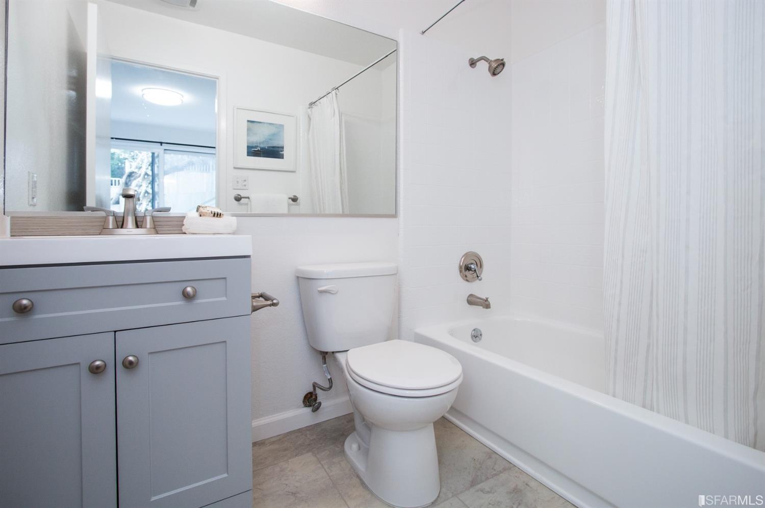 3550 Market Street Unit: 102