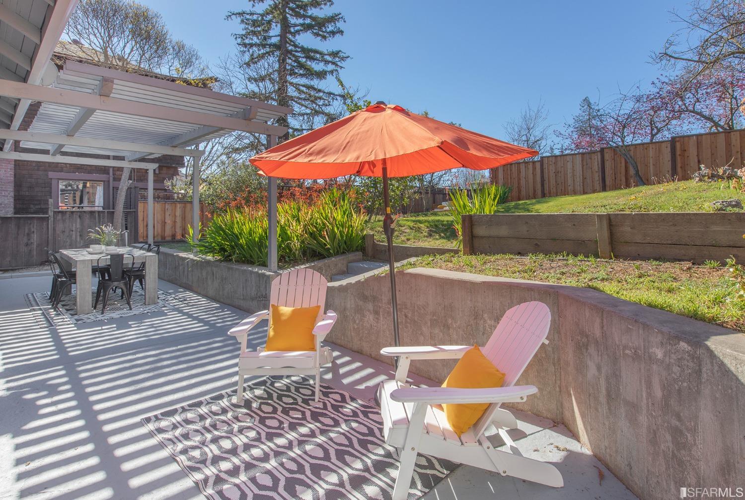 647 Boulevard Way