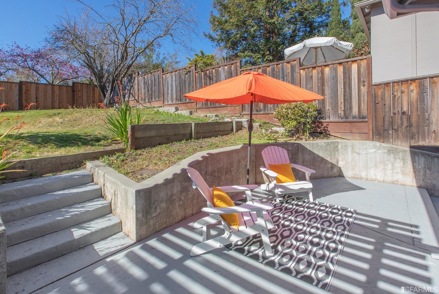 647 Boulevard Way