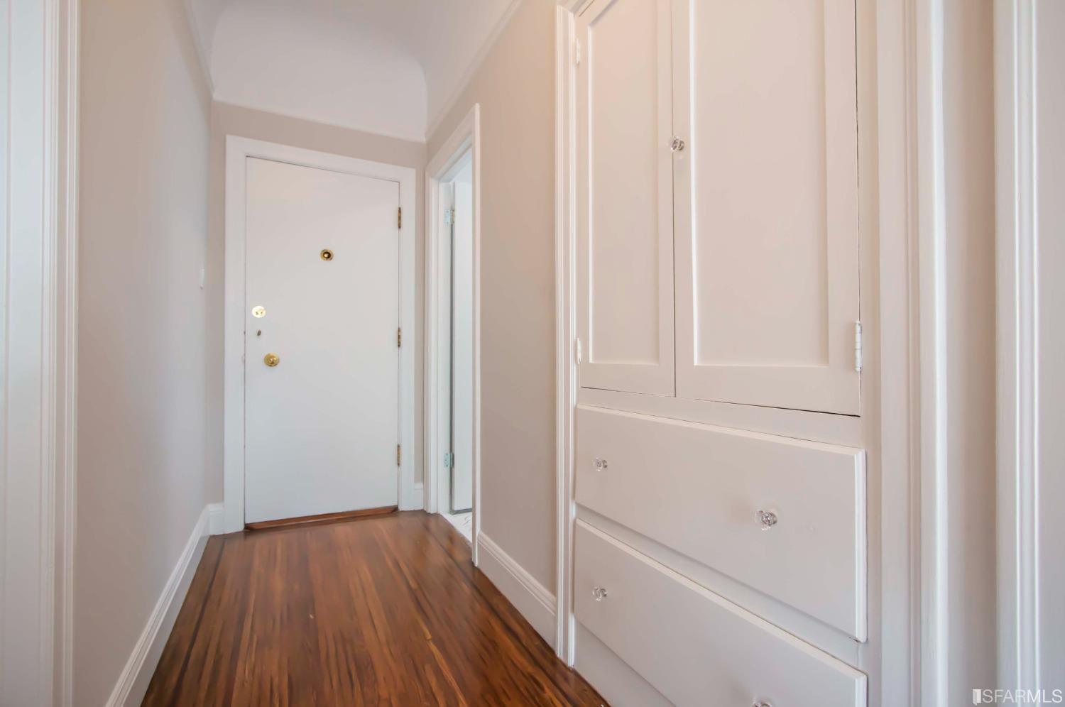 2 Fair Oaks Street Unit: 1