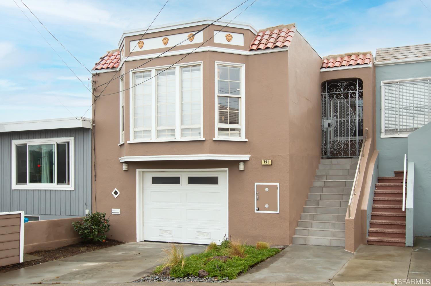 721 Delano Avenue