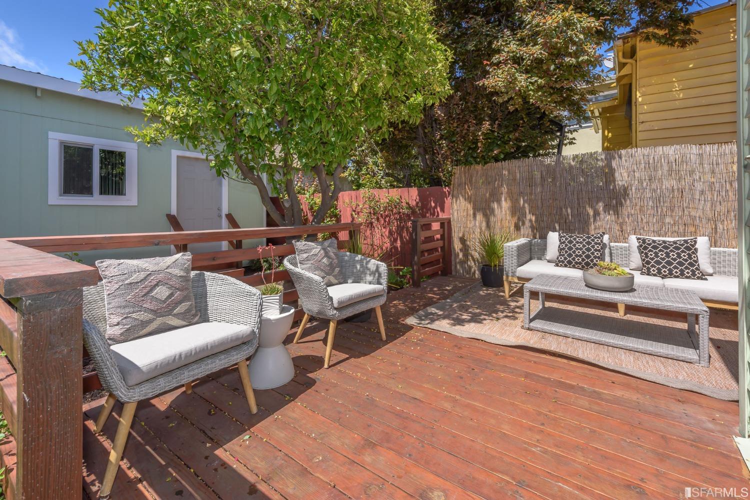 917 Green Avenue