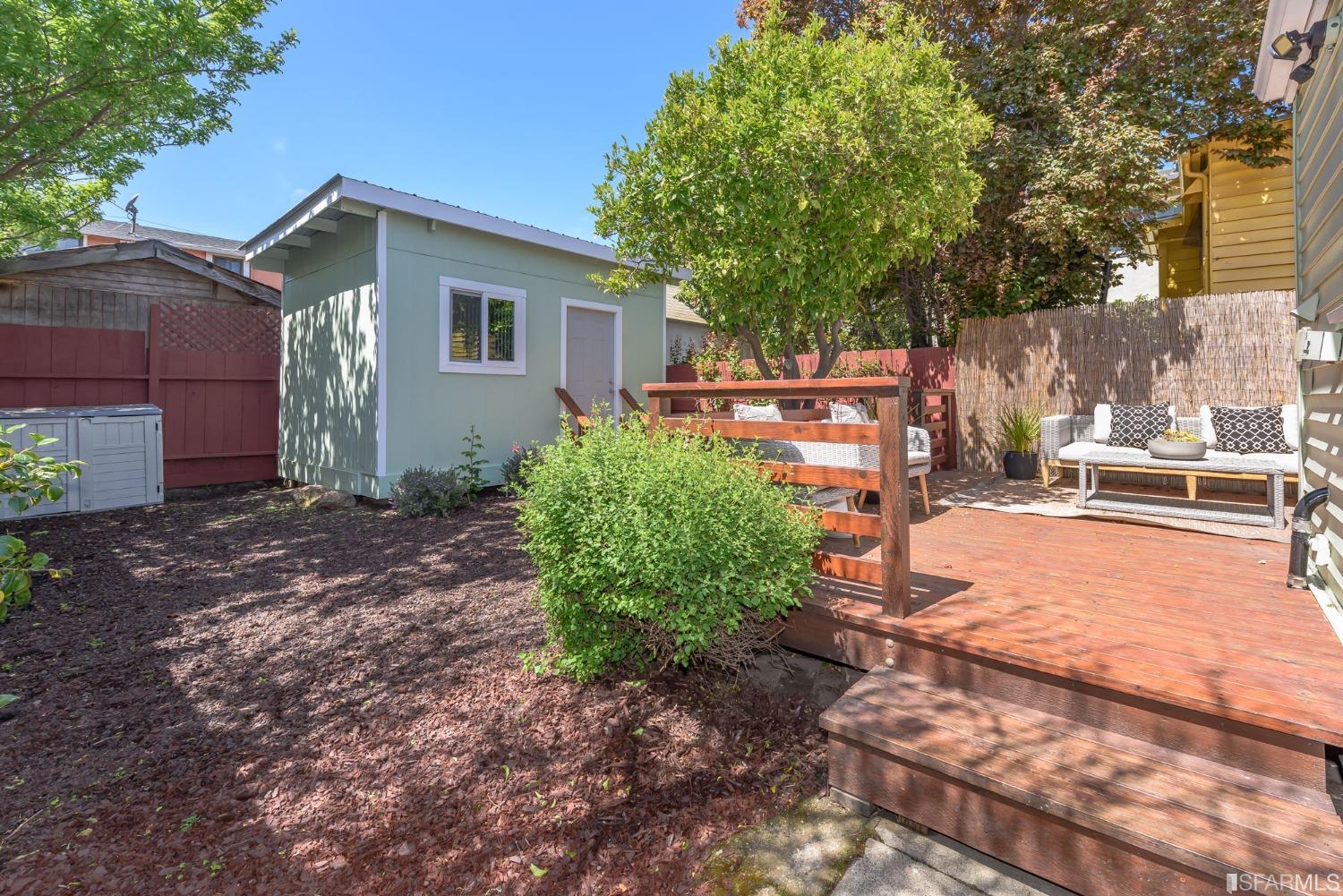 917 Green Avenue