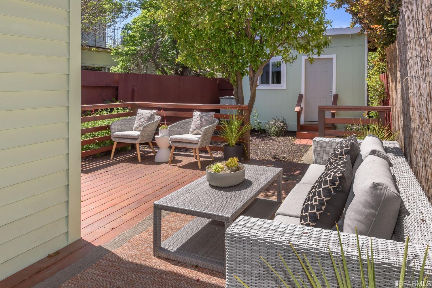 917 Green Avenue