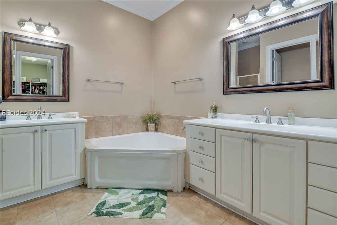 25 Seagrass Landing Court